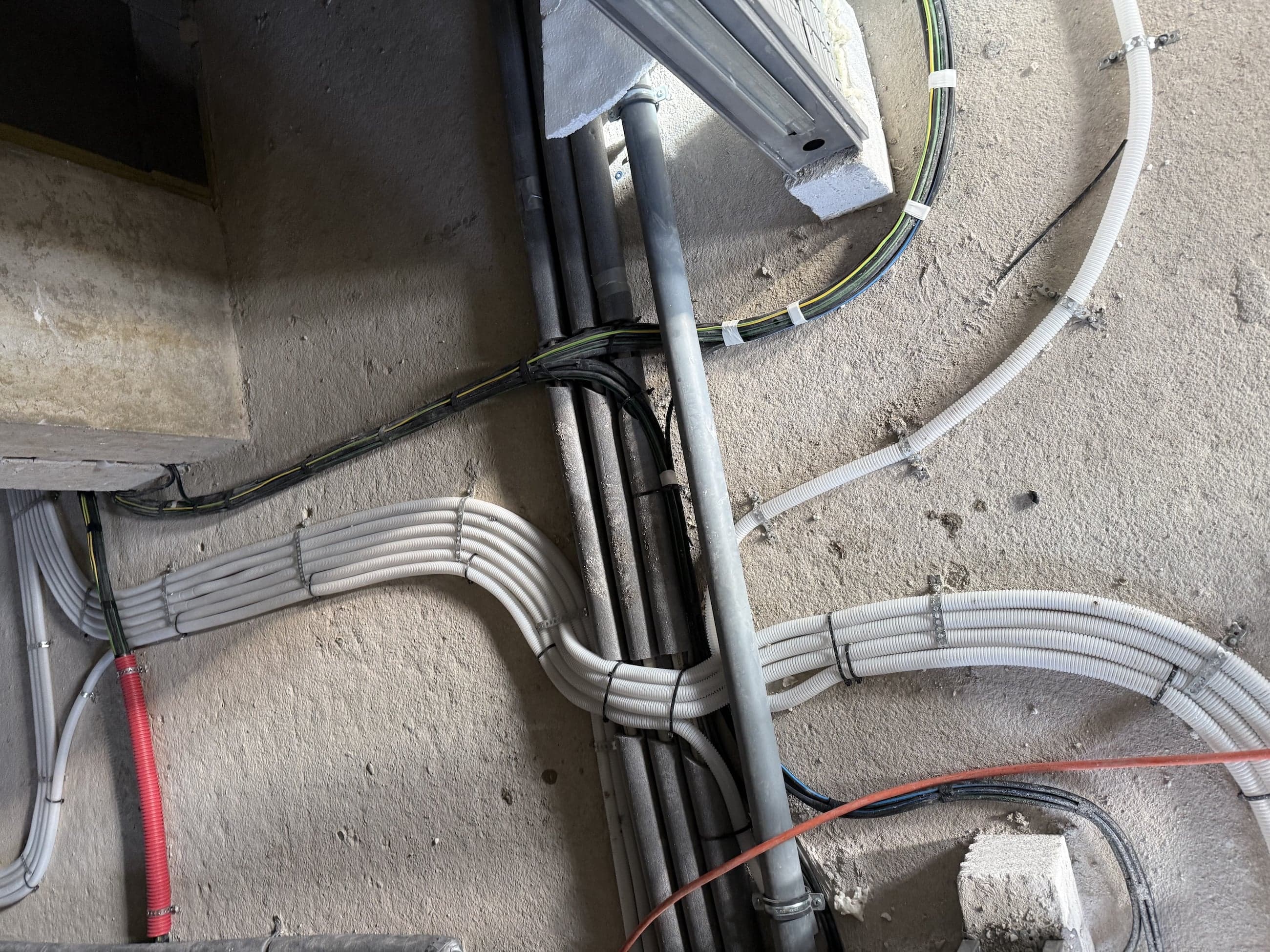 Fotografie z realizace MKL Elektro (IMG 0502)